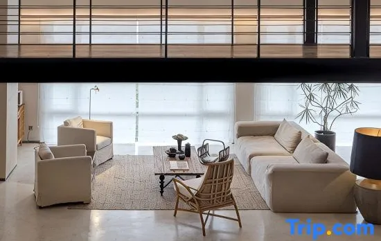 Peifu Residence Designer River - view Hotel