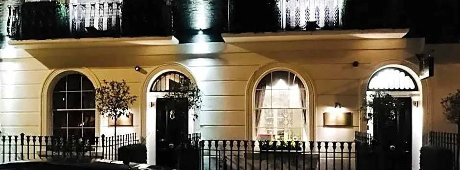 The Melville Hotel by Rokxy- Kings Cross