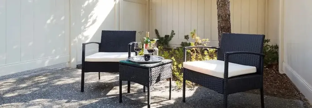 Lux Napa Escape King Bed Steps to Wineries