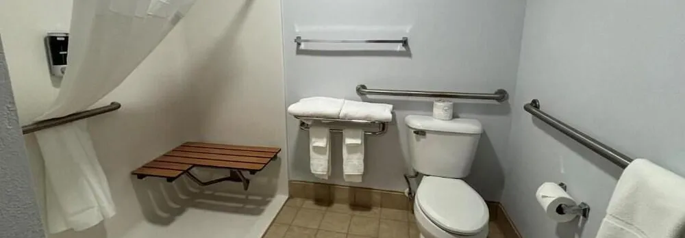 Jacksonville Inn & Suites