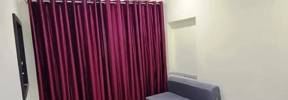 Hotel V D Choudhary