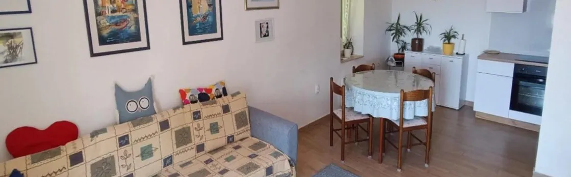 Luxury Apartment Ivone with Balcony And Garden