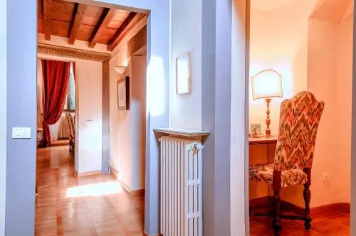 Corno Florentine Apartment