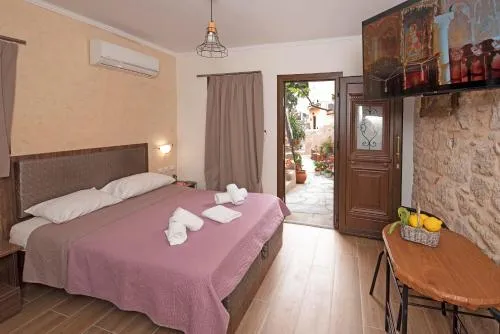 Arionos Rooms - Old Town
