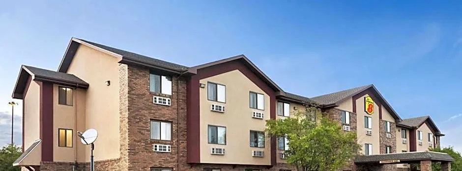 Super 8 by Wyndham Peoria