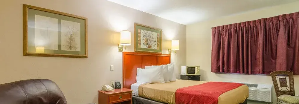 Mitchell Inn and Suites