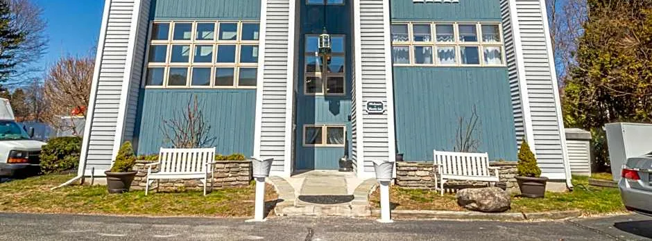 The Niantic Inn