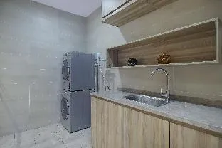 Hanting Premium Hotel Nanjing Zhonghuamen Metro Station