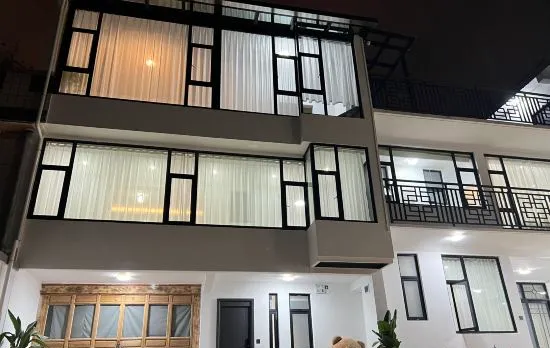 Meet Lihaihouse Homestay