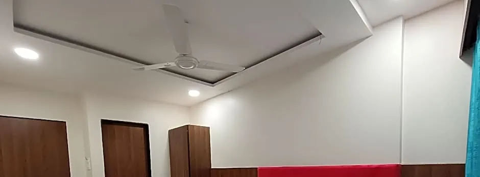 Hotel Best - Near Kokilaben Hospital Andheri West