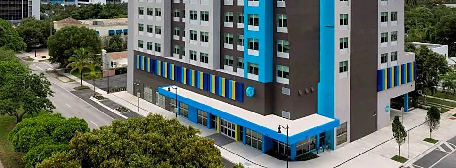Tru by Hilton Miami West Brickell