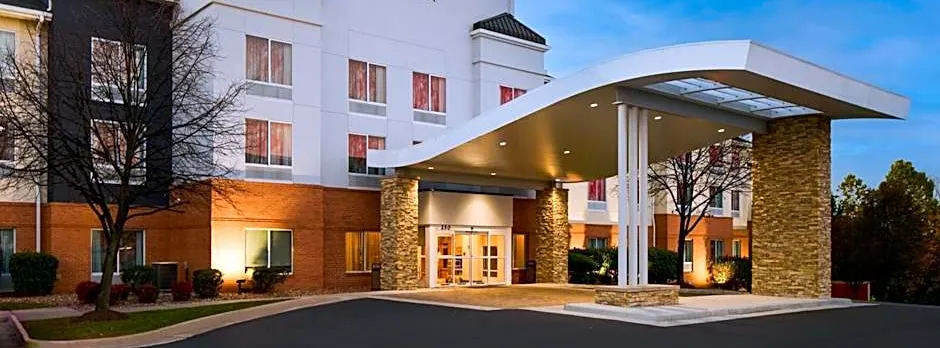 Fairfield Inn & Suites by Marriott Winchester