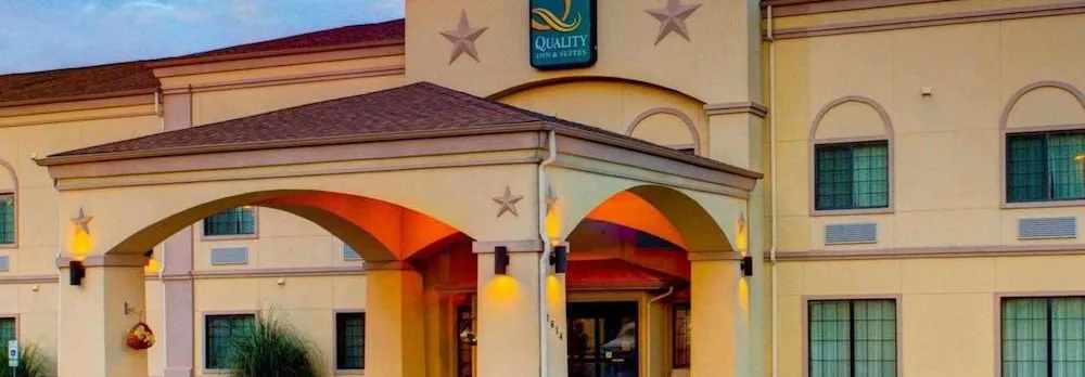 Quality Inn & Suites