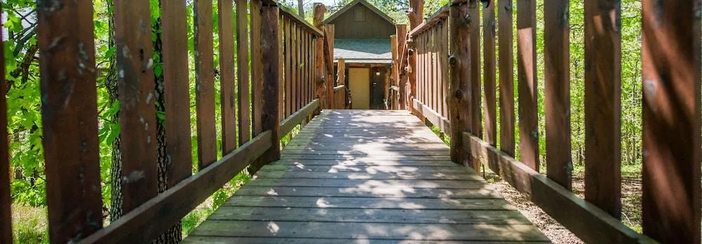 Eureka Springs Treehouses Caves Castles And Hobbits