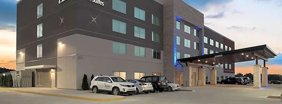 Holiday Inn Express & Suite Kingdom City By IHG