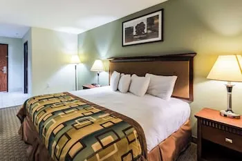 Baymont Inn & Suites
