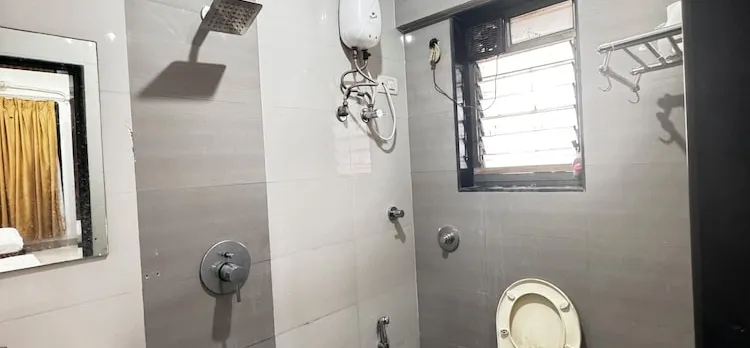 Hsquare Service Apartment Malad