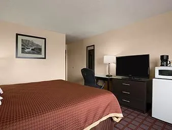 Super 8 Saginaw