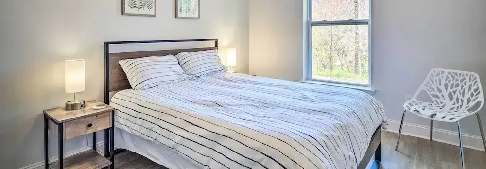 Comfy Asheville Vacation Rental w/ Hot Tub!