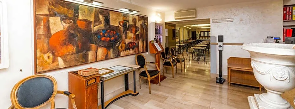 HOTEL CENTER 2