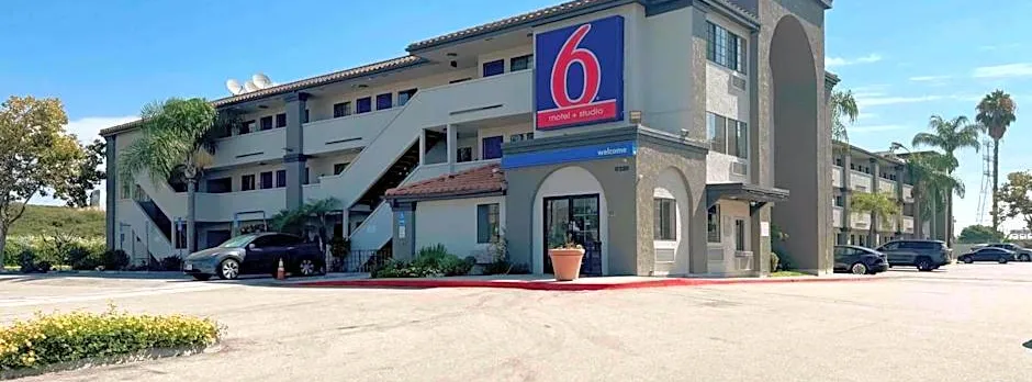Motel 6-Bellflower, CA - Los Angeles