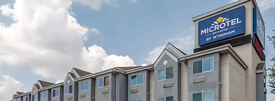 Microtel Inn & Suites by Wyndham Ft. Worth North/At Fossil