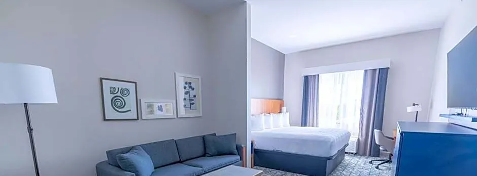 Country Inn & Suites by Radisson, St. Petersburg - Clearwater, FL