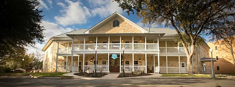 Gruene River Hotel & Retreat