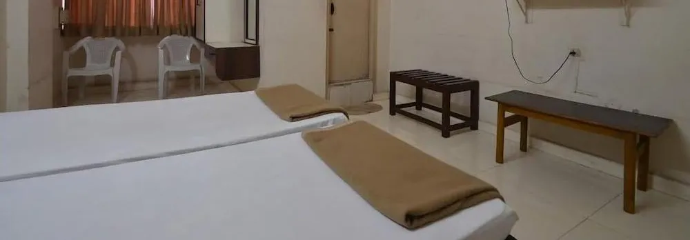 Maya Deluxe