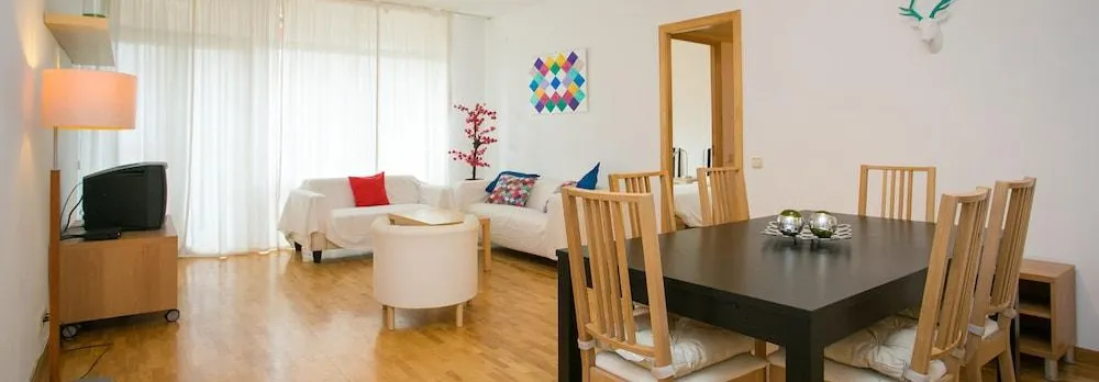 Sagrada Familia Apartment with Private Terrace