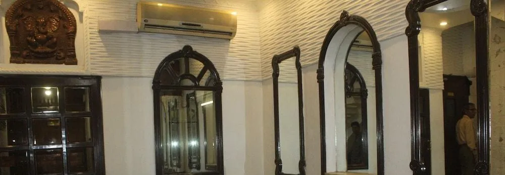 Hotel Heera