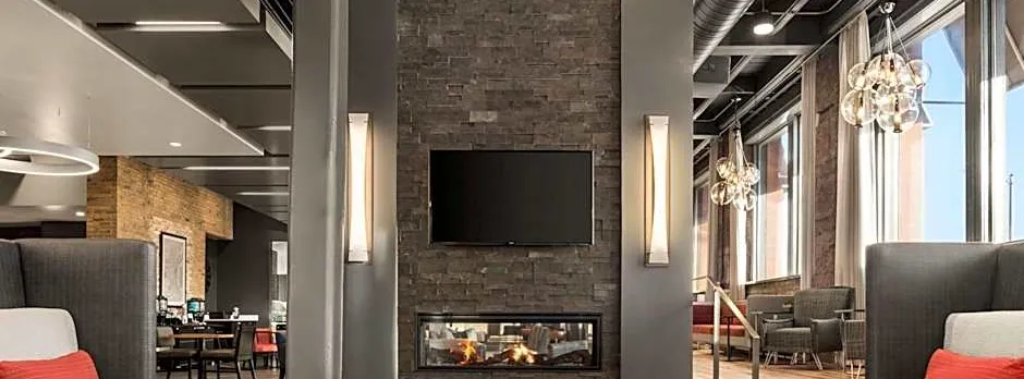 Homewood Suites By Hilton Milwaukee Downtown