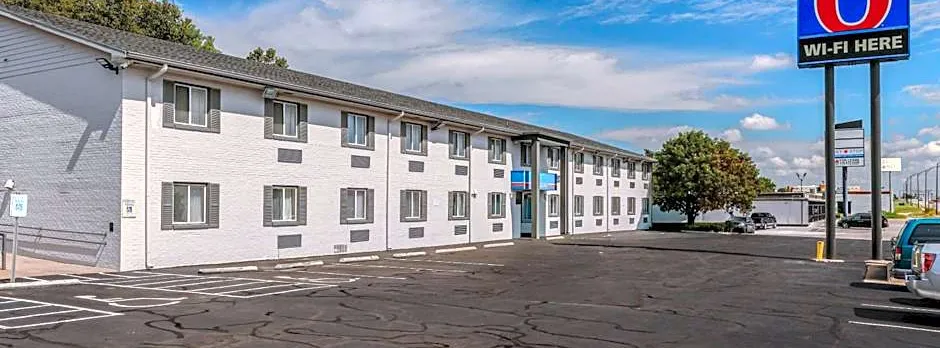 Motel 6-Wichita, KS