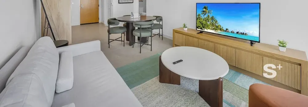 Skyline Views 1BR in - Rooftop pool