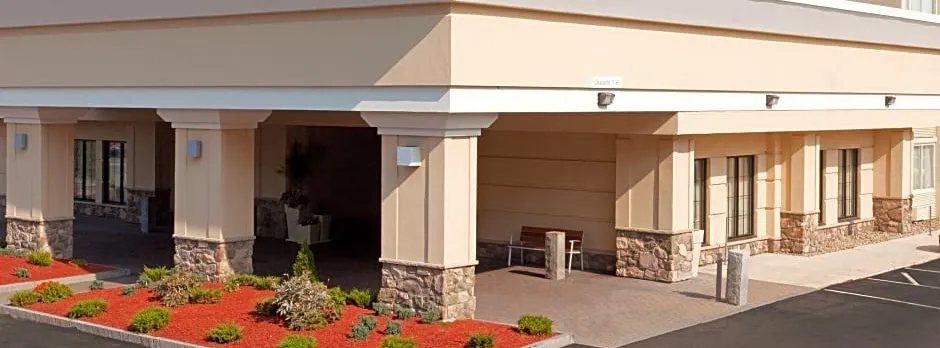 Holiday Inn & Suites Boston Peabody by IHG