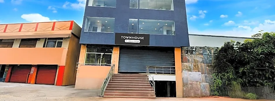 Super Townhouse Cherlapally Bus Terminal Formerly Hotel Chakripuram
