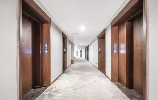 The Yi hotel