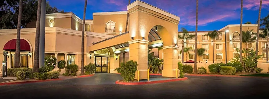 Best Western Escondido Hotel