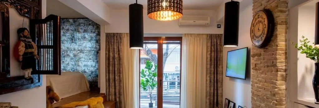 Avant-Garde Studio