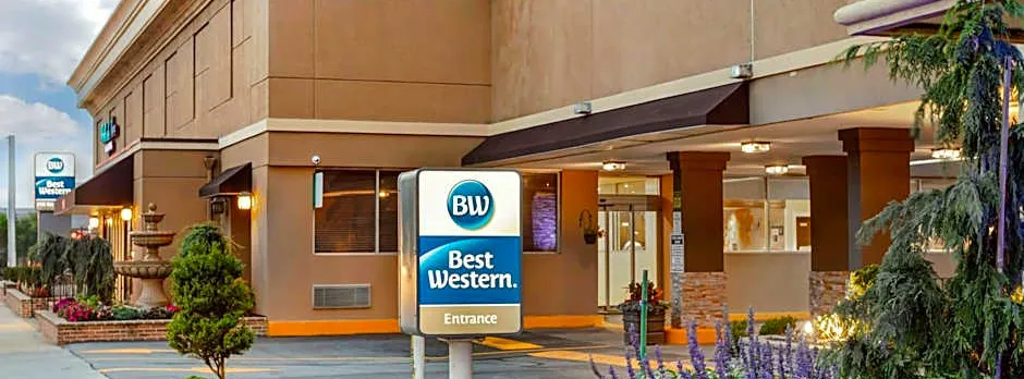 Best Western Mill River Manor
