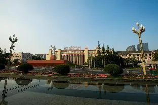 Langlizi Hotel Chengdu Zoo Zhaojue Temple South Road Subway Station Branch