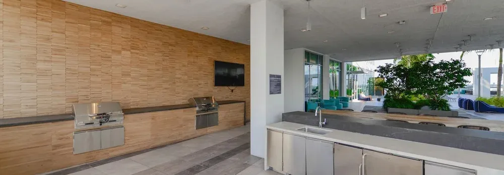 Luxury Condo with Den at Design District