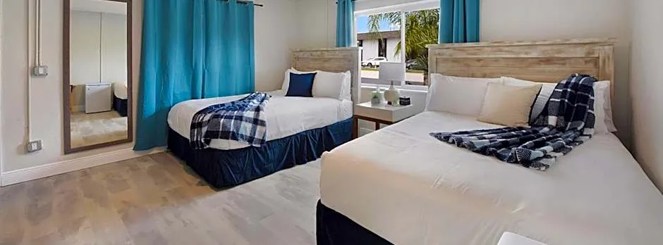 Palm Cove Motel