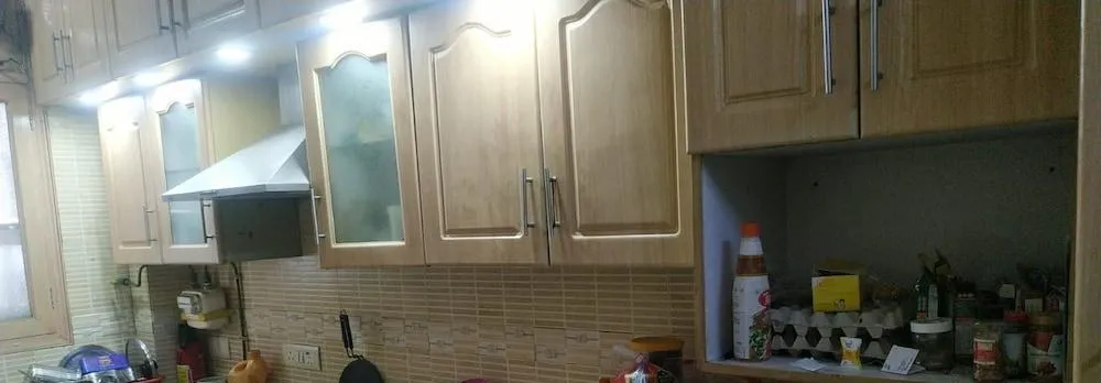 Room-Bed And Breakfast Cum Home Stay