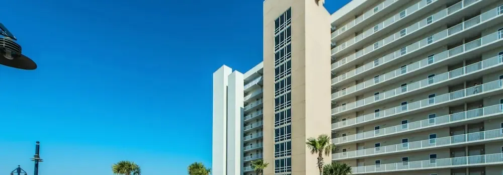 Laketown Wharf 1326