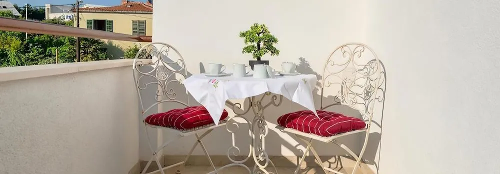 Happy Home - Rental Residence