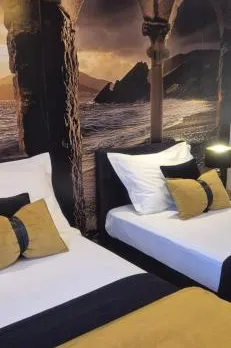 Split Luxury Oasis