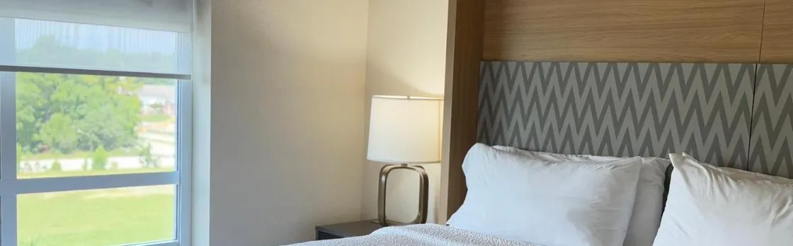 Holiday Inn & Suites Fayetteville W-Fort Bragg Area