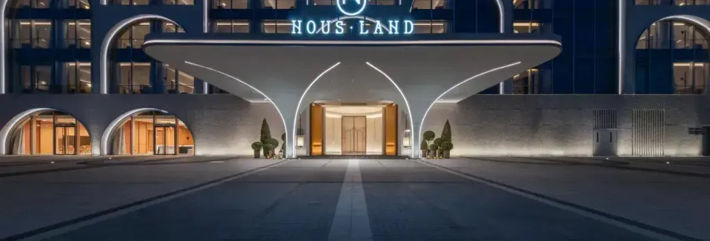 Nous Land Beijing Hotel