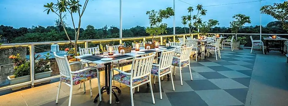 Tripli Hotels Shambhu Villas